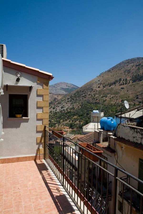 Case Vacanza Cipriano Spacious Apartment And Cosy Studio Monolocale Torretta  Exteriör bild